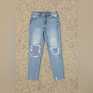 American Eagle Outfitters Light Blue Distressed Mom Jeans, size 4 Long